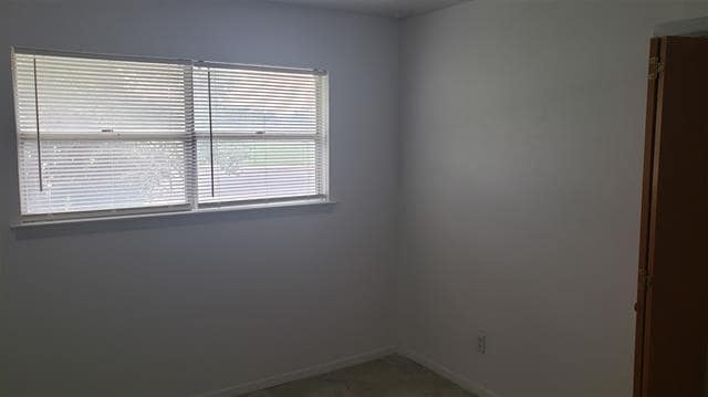 Building Photo - 1600 Kynette Dr