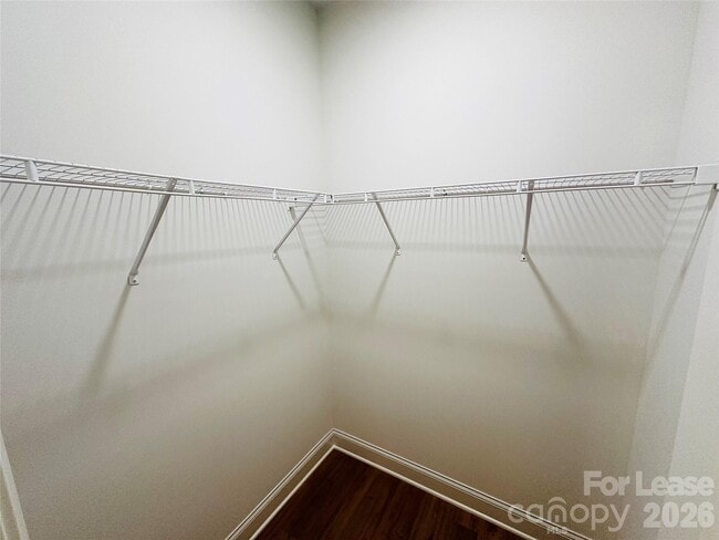 Building Photo - 521 N Linwood Ave