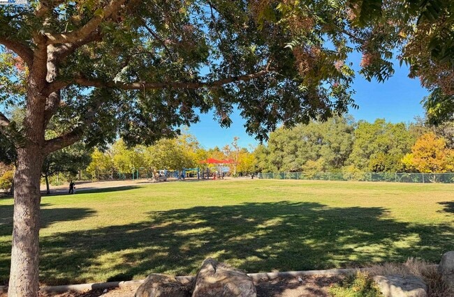 Building Photo - 2270 Bromfield Ct