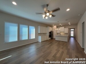 Building Photo - 12635 Cotorra Spgs