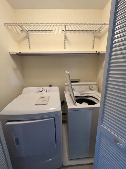 Laundry - 1488 Mitchell Ave