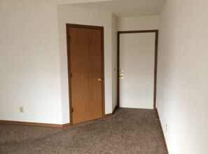 Trails West Apartments Farmington Mo Apartment Finder Entry Closet Trails West Apartments