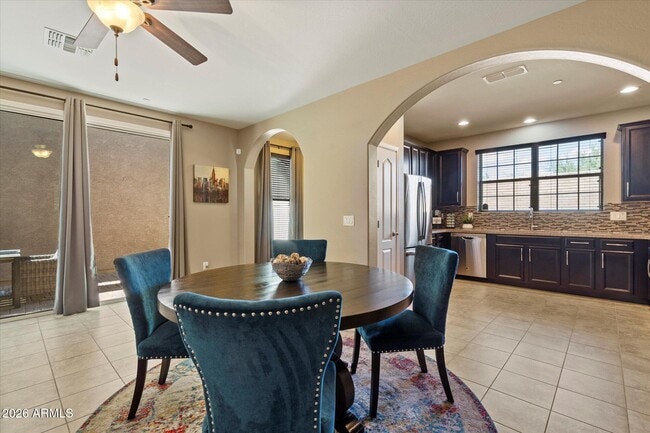 Building Photo - 12468 W Hummingbird Terrace