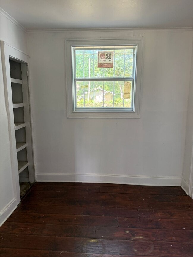 Building Photo - 3108 Syphon St