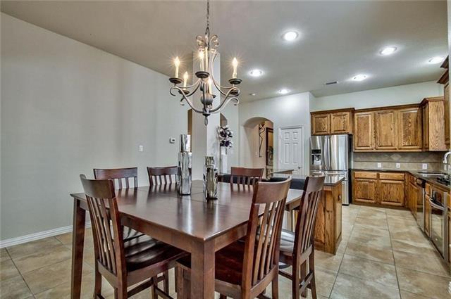 Building Photo - 2128 Chambers Dr