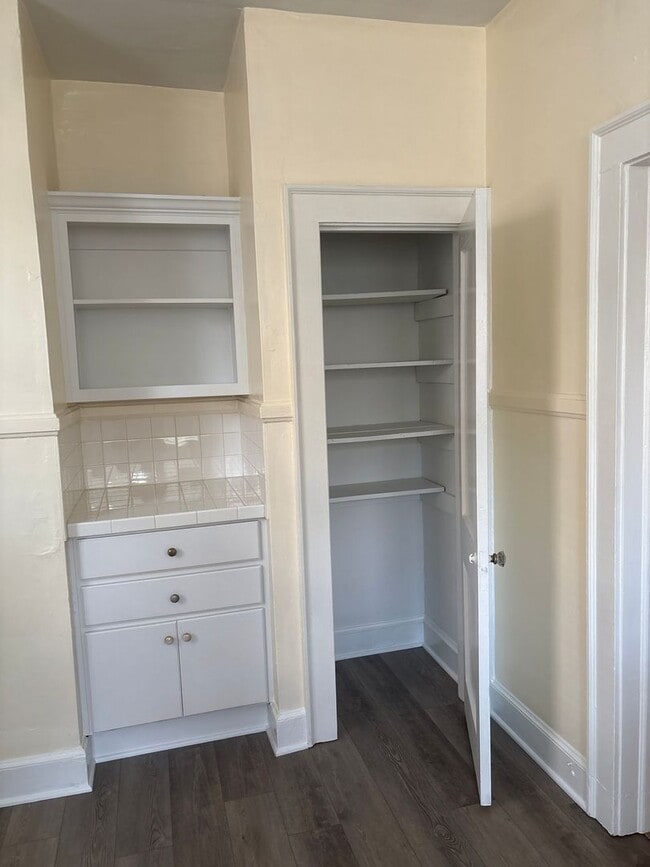 Building Photo - Here's your chance to have it all!