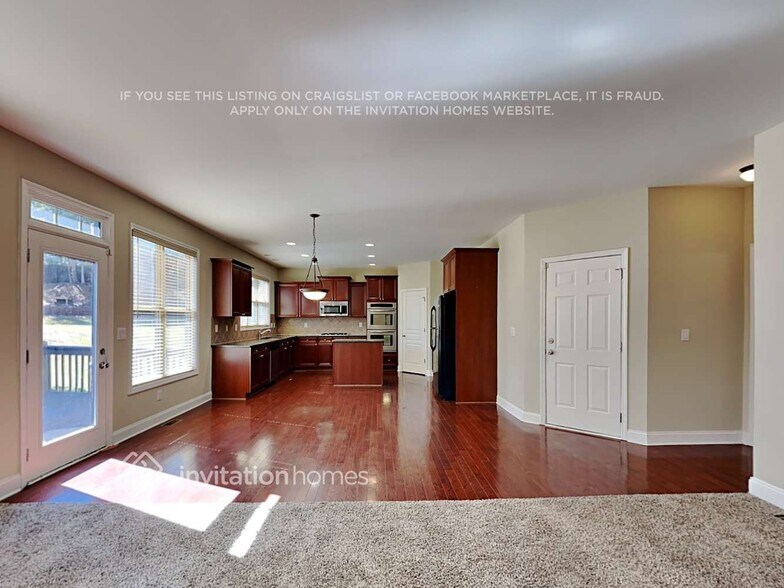 Building Photo - 3357 Perimeter Cir