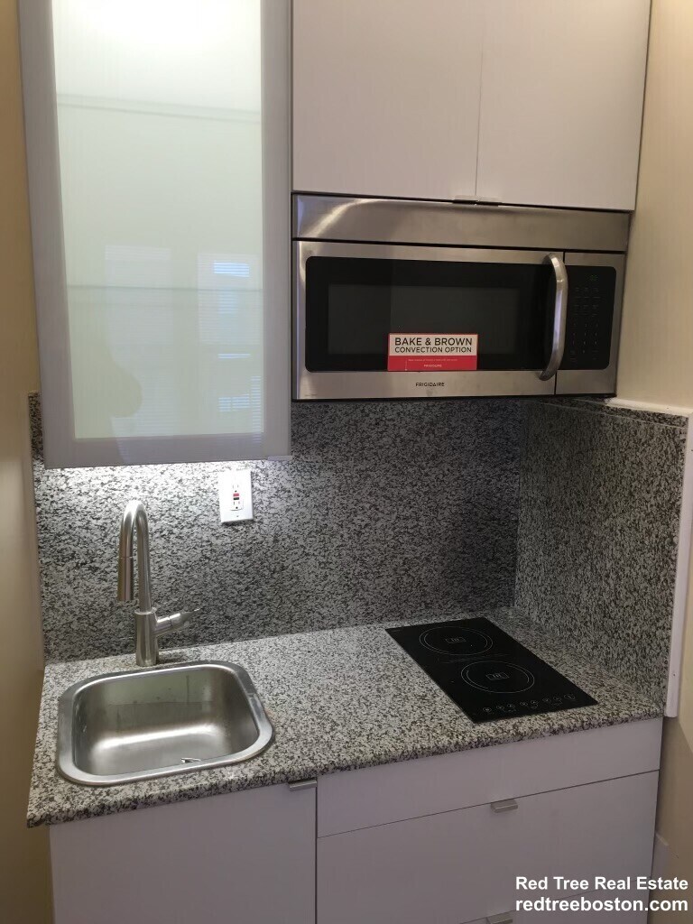 Building Photo - 55 St Stephen St