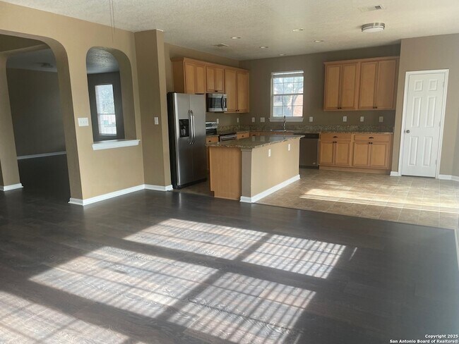 Building Photo - 24303 Grace Park