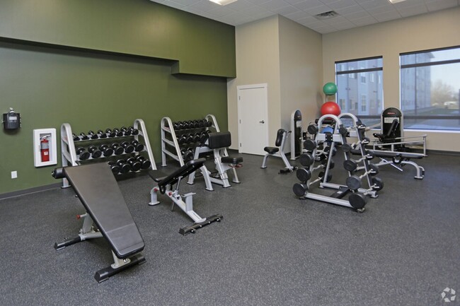 Building Photo - U32 1 Bedroom 1 Bath All Utilities include...