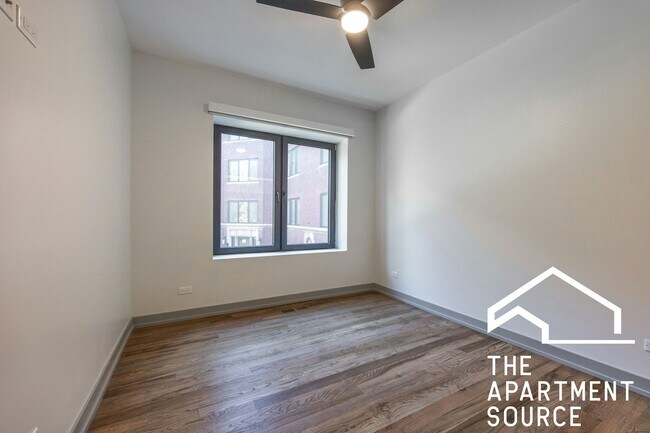 Building Photo - 1339 W Estes Ave