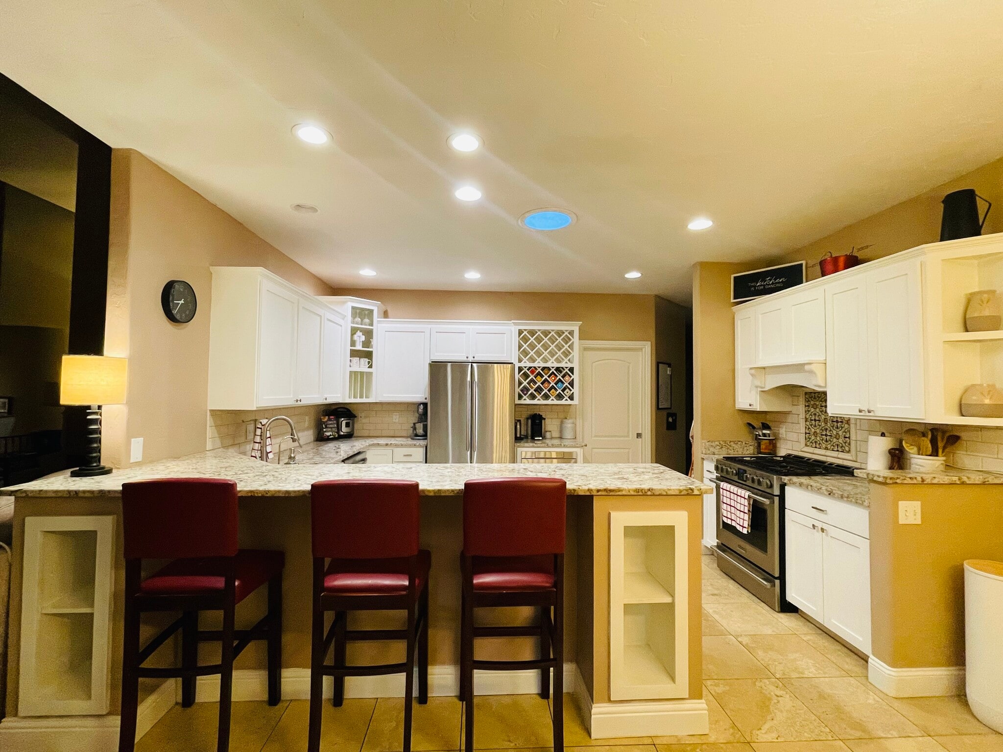 Building Photo - 2401 Fox Run