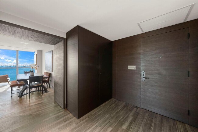 Building Photo - 101 20th St