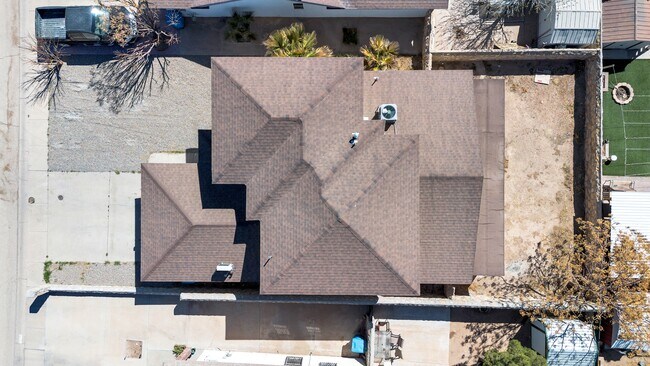 Building Photo - 10400 Valle Koki Dr