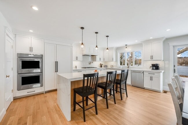 Building Photo - 6 Stanwood Pt