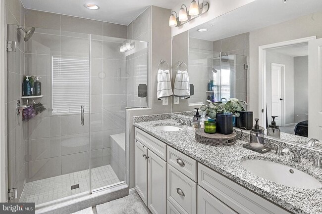 Building Photo - 1310 Jackson St