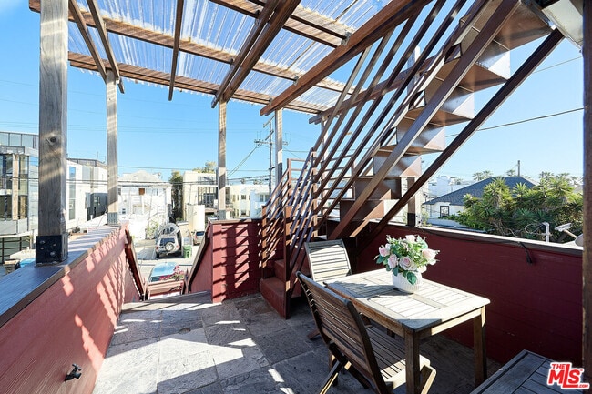 Building Photo - 34 Park Ave