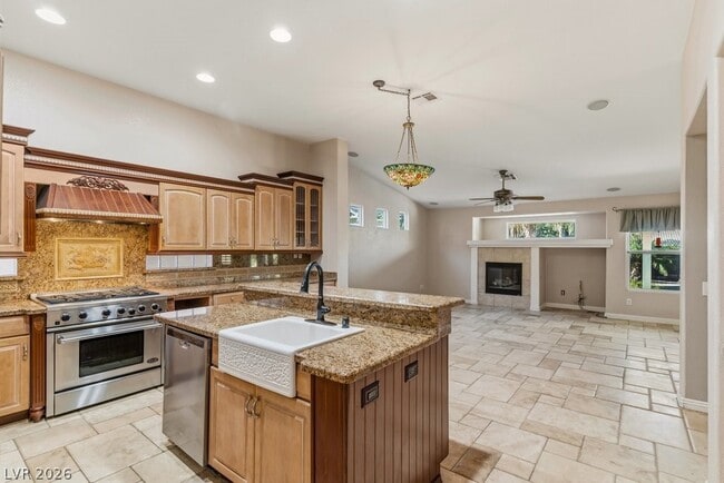 Building Photo - 8216 Rusty Sandstone Ct