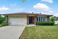 Building Photo - 8456 Dixon Ct