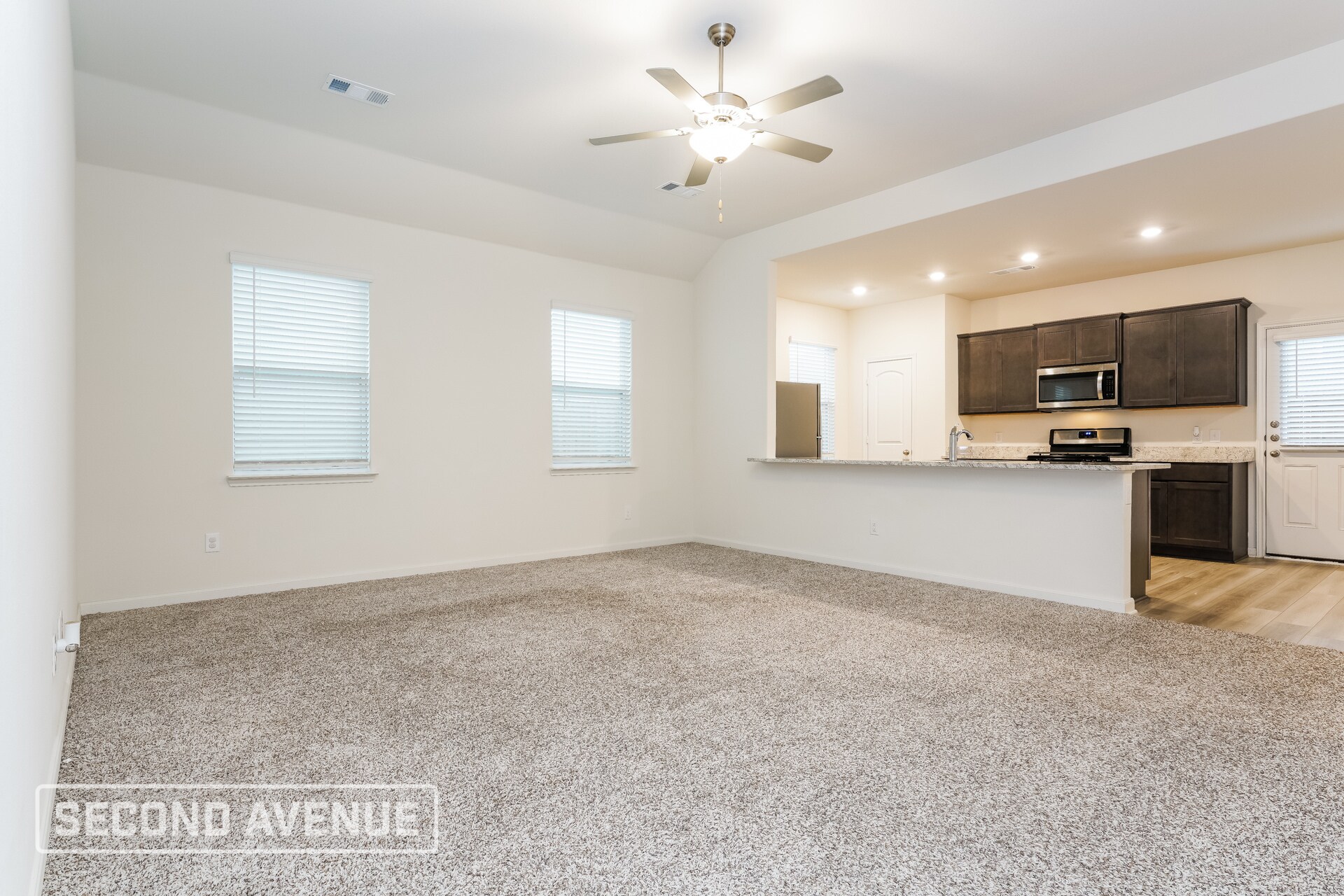 Building Photo - 1413 Sunkiss Dr