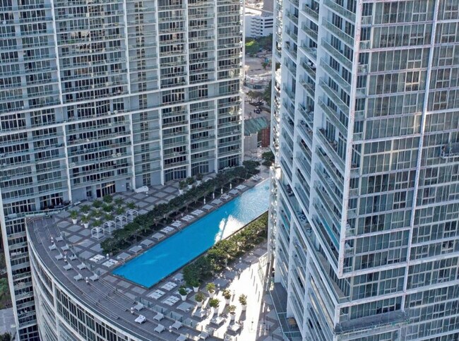 Building Photo - 481 Brickell Ave