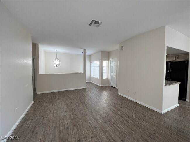 Building Photo - 2975 Bluegrass Ln