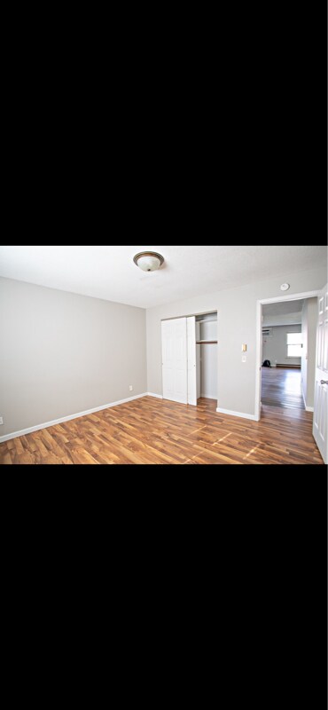 Building Photo - 293-299 Northwood Dr