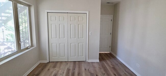 Building Photo - 6439 S St Lawrence Ave