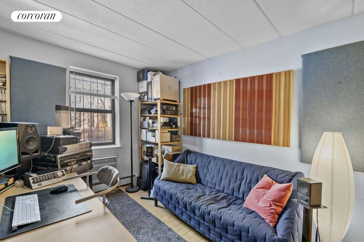 Building Photo - 442 Clermont Ave