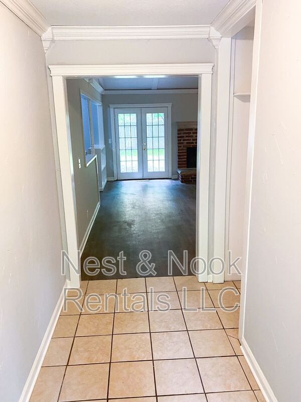 Building Photo - 13809 E 27th Pl