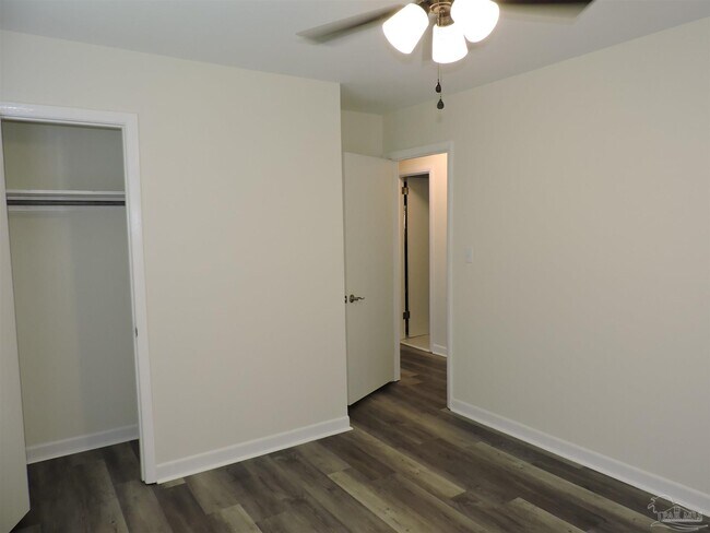 Building Photo - 3485 Rothschild Dr