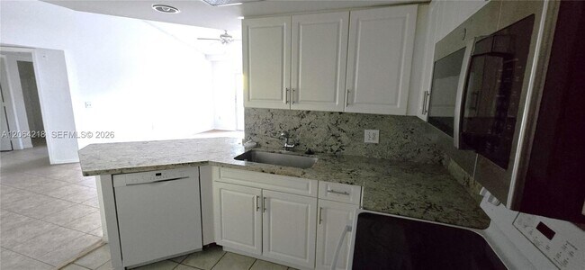 Building Photo - 4149 N Haverhill Rd