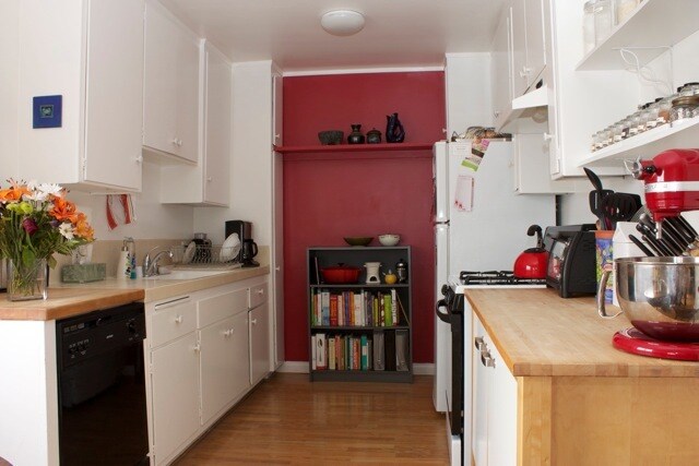 Kitchen - 110 Brooks Ave