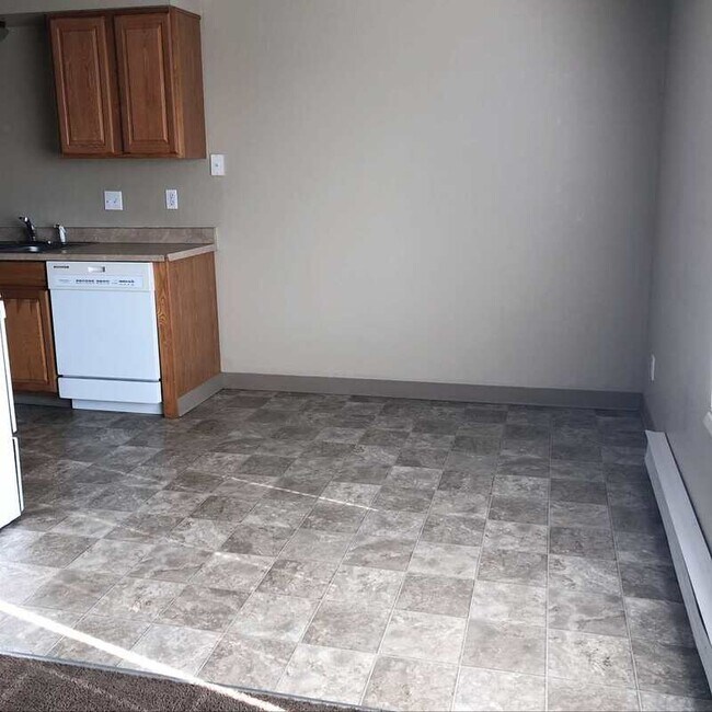 Building Photo - 248 W Clark St