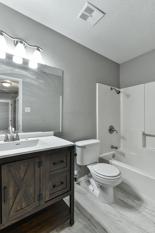 Building Photo - Stunning 4-Bedroom Home in Temple, TX