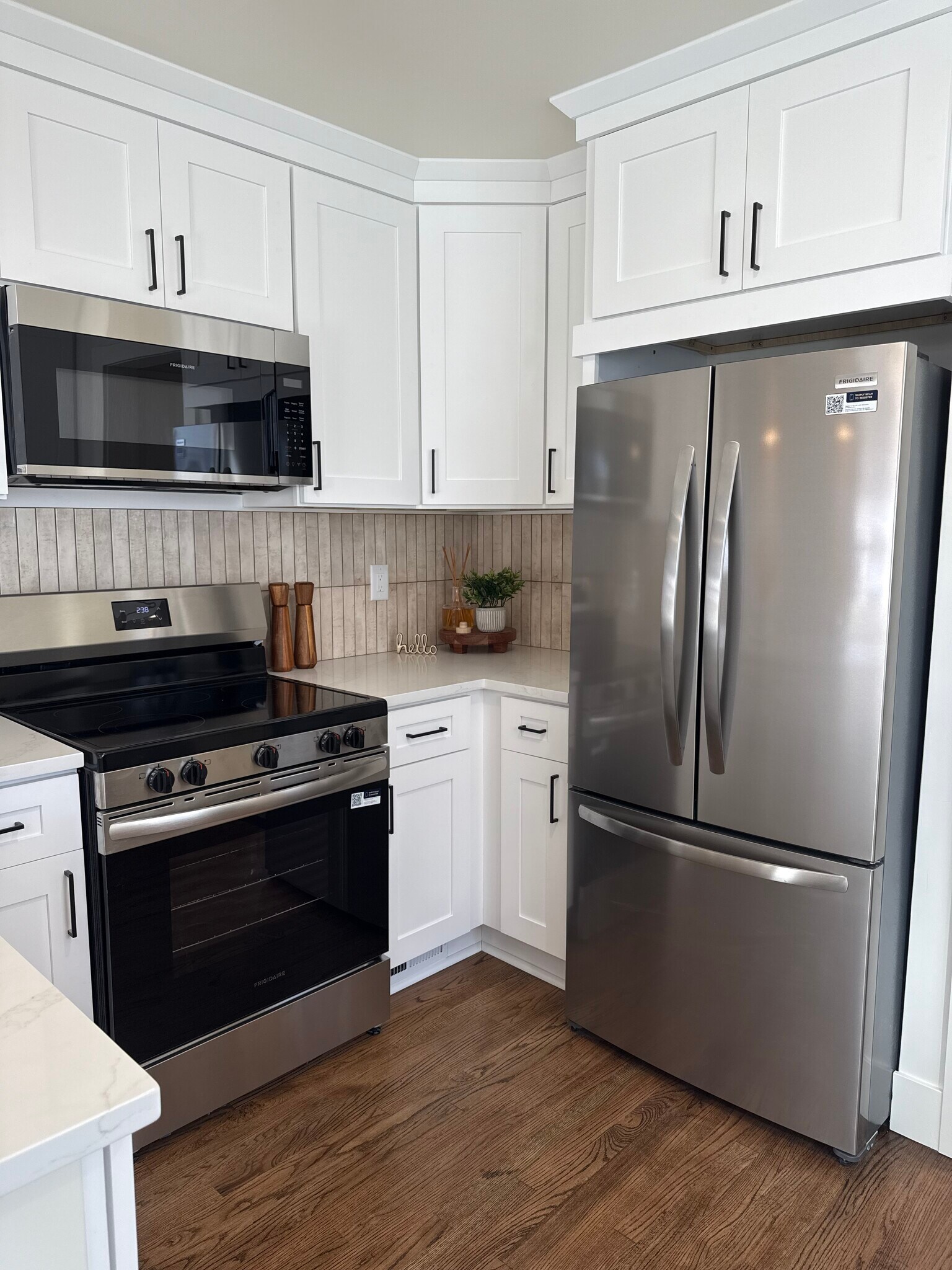 Building Photo - 125 S Minerva Ave