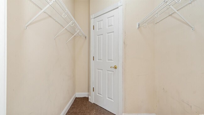 Building Photo - 4880 Dahlia Ct