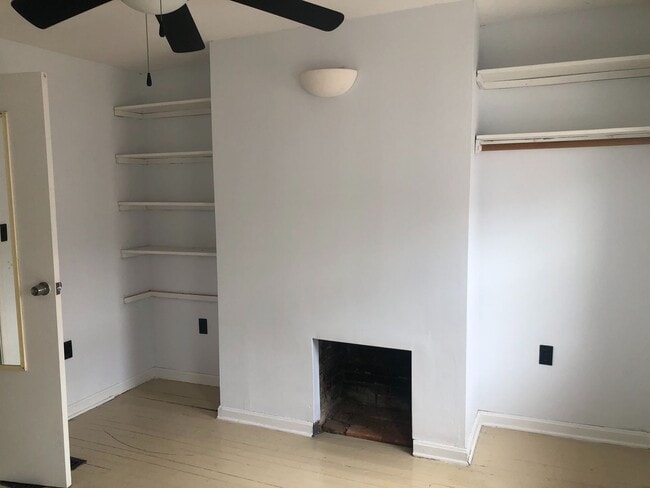 Building Photo - Charming 2 Bedroom Townhome in Upper Fells...