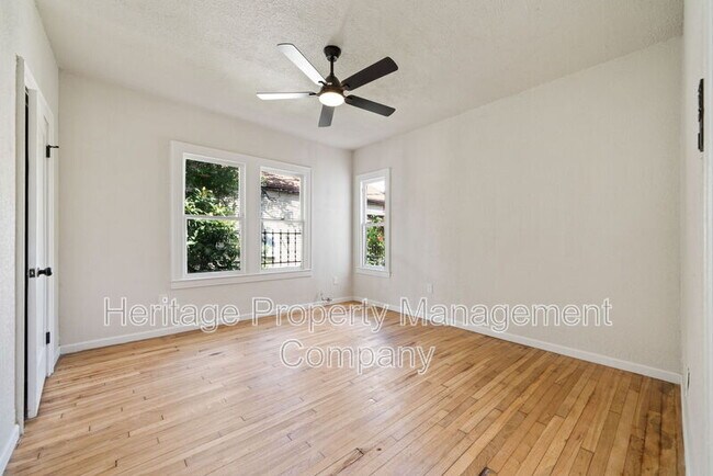 Building Photo - 603 E Evergreen St