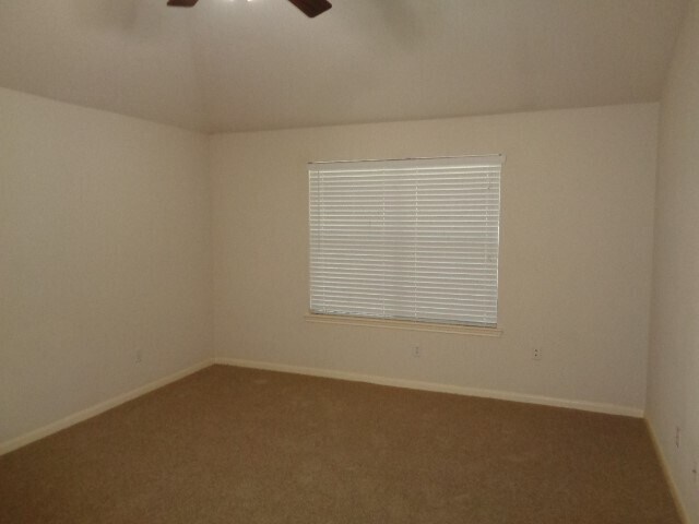 Building Photo - 17136 Gleneagle Dr S