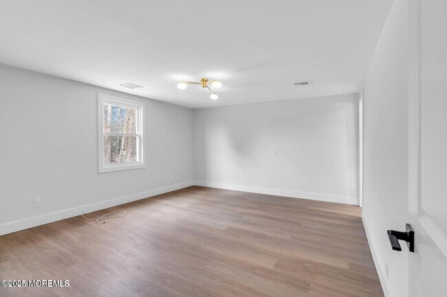 Building Photo - 23A Stoney Hill Rd