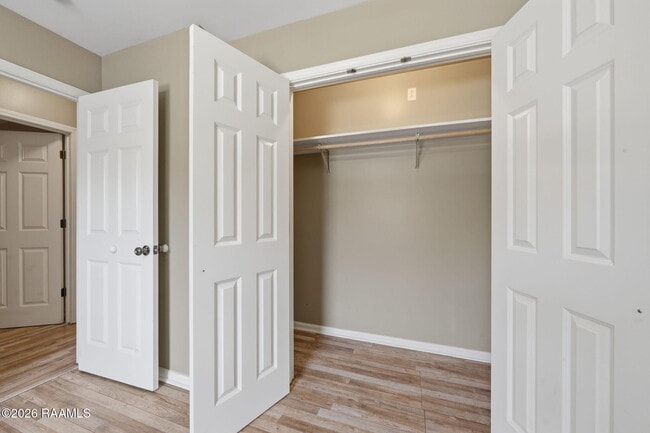 Building Photo - 1422 Southport Blvd