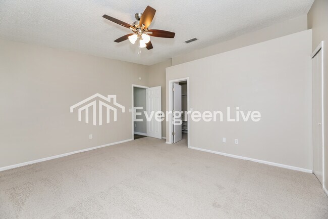 Building Photo - 12549 Lochloosa Ln