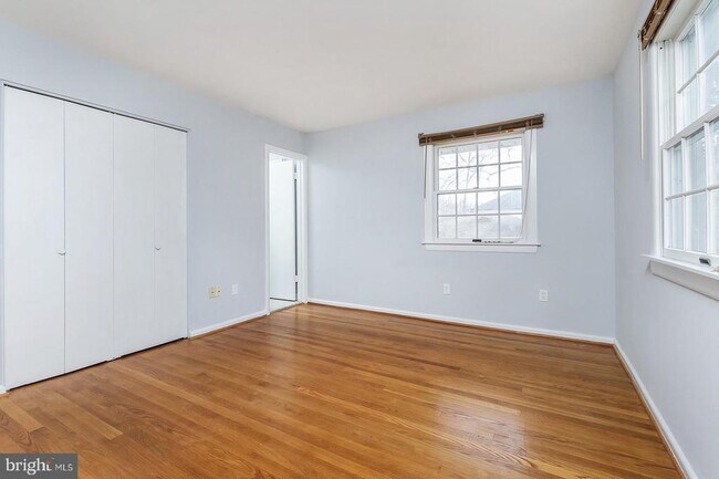 Building Photo - 409 Orleans Cir SW