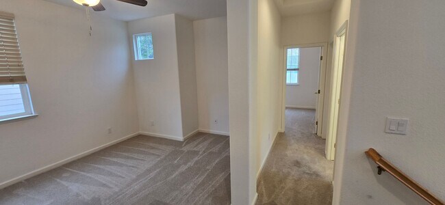 Building Photo - EPIC REA: 3 Bed/2.5 Bath Modern Comfort in a Prime Fairfield Location!