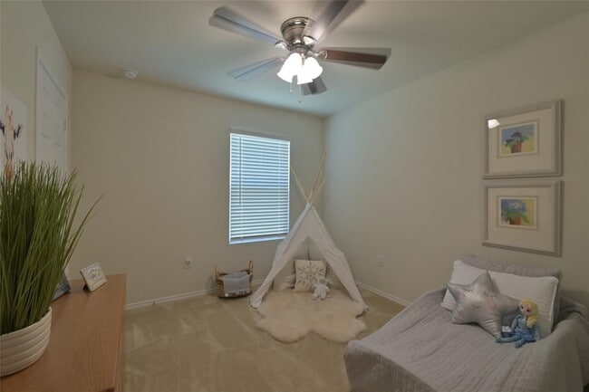 Building Photo - 1205 Waggoner Dr