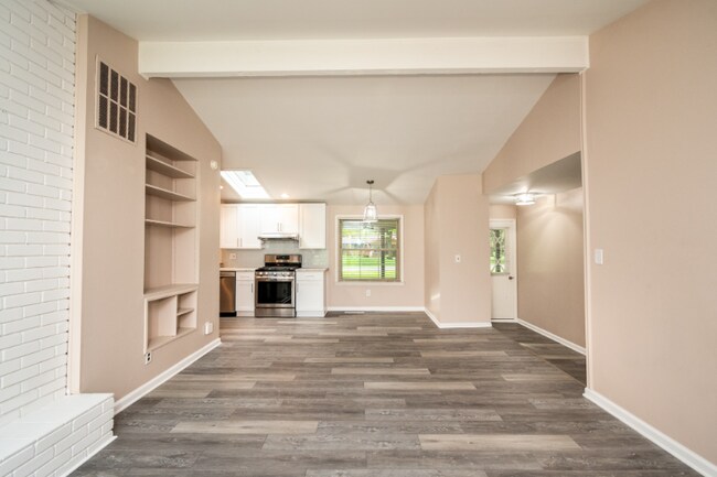Building Photo - 1239 Ashover Dr