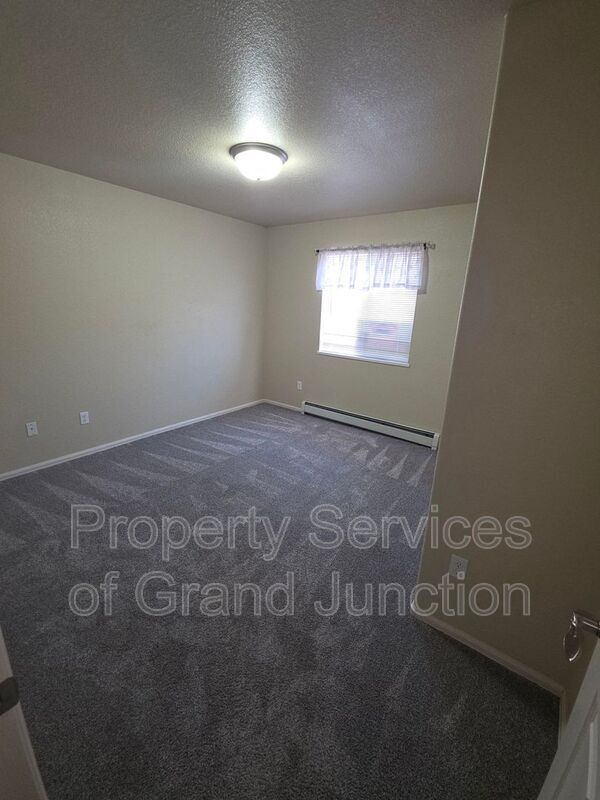 Building Photo - 3154 Glendam Drive