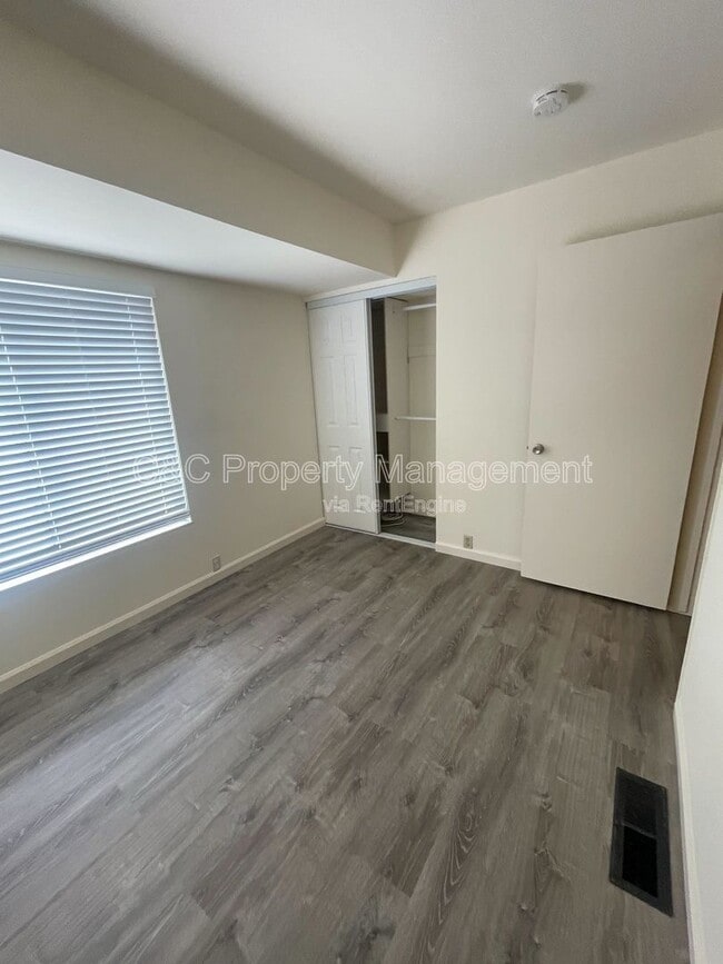 Building Photo - 42965 Corte Verde