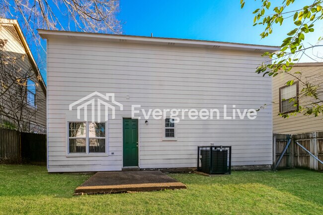 Building Photo - 3946 Chelsea Hill Dr